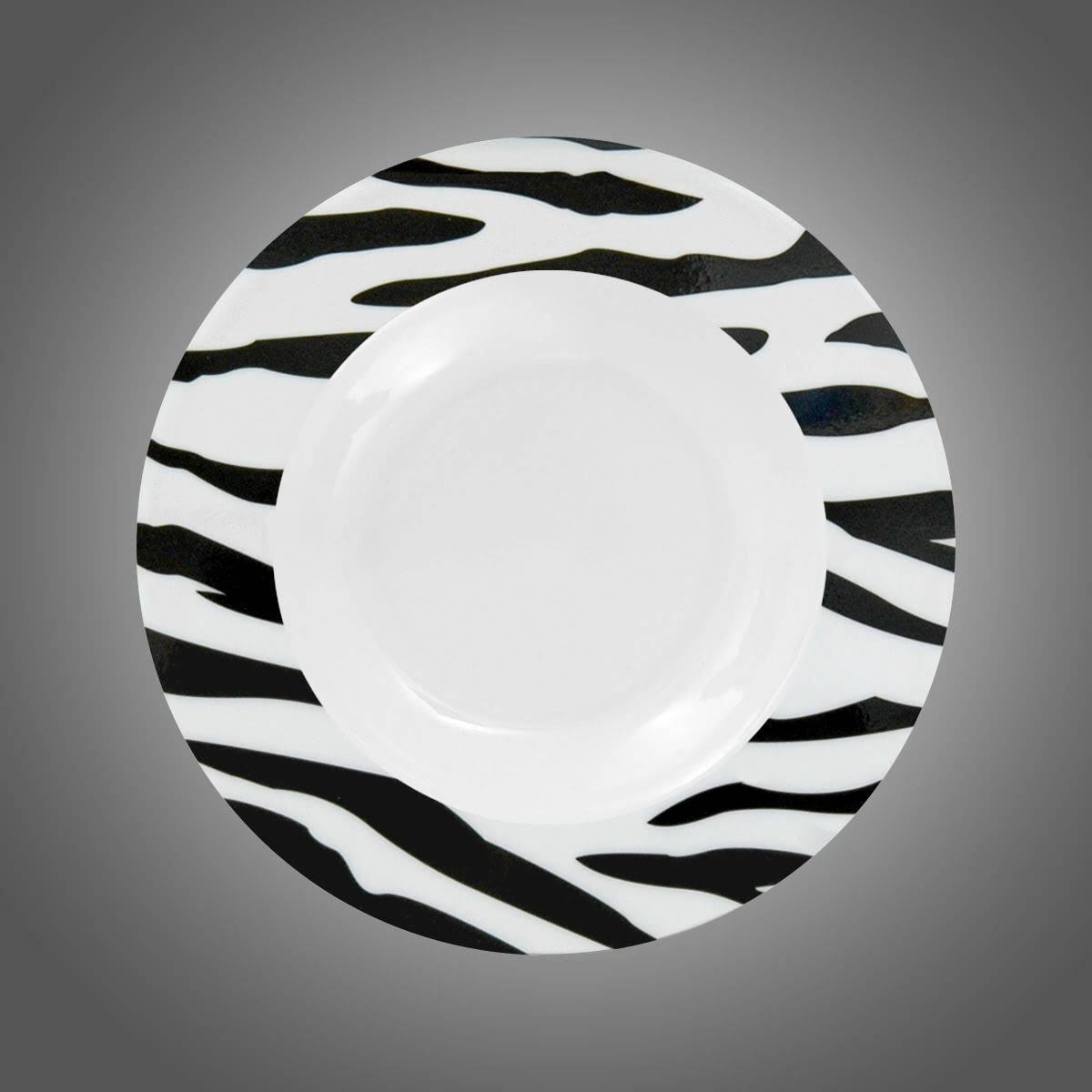 19 cm çapında melaminden üretilmiş beyaz ve desenli çukur tabak